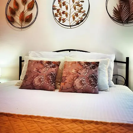 Easyescape - Rene M 200m Het アパート *